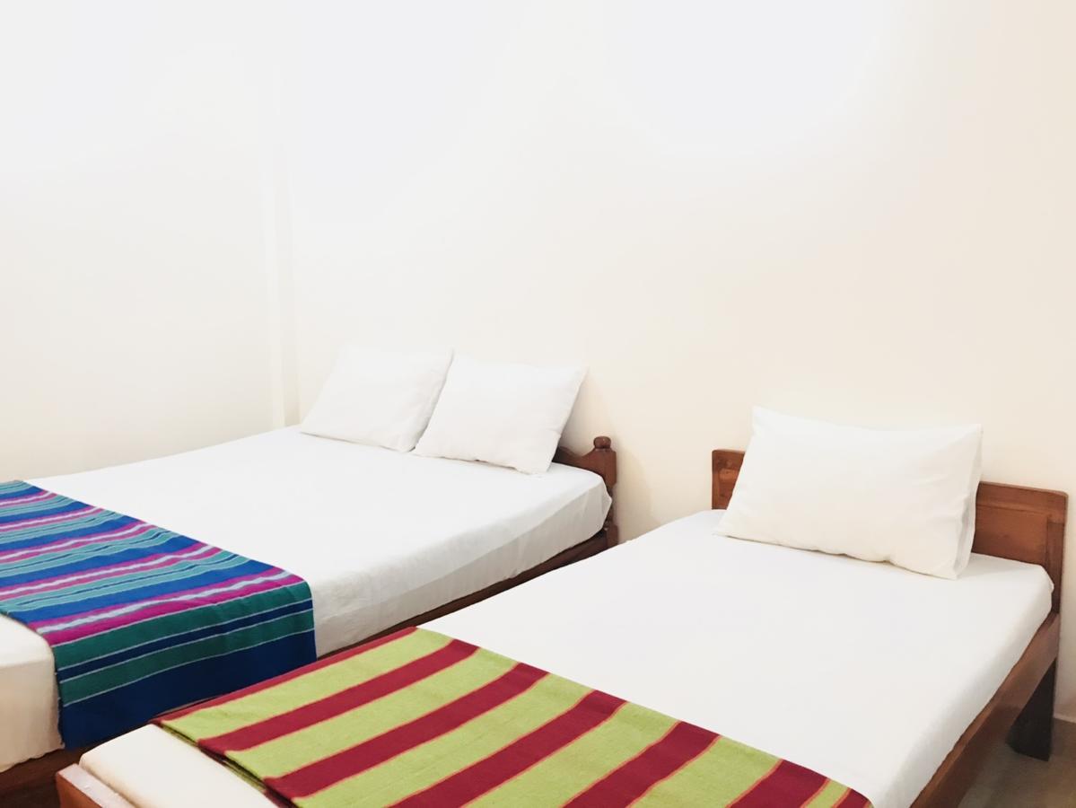 Emarald Holiday Homes 아누라다푸라 외부 사진